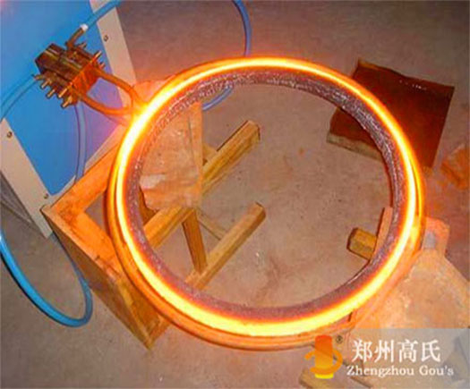 中頻淬火機對飛輪齒圈進行淬火